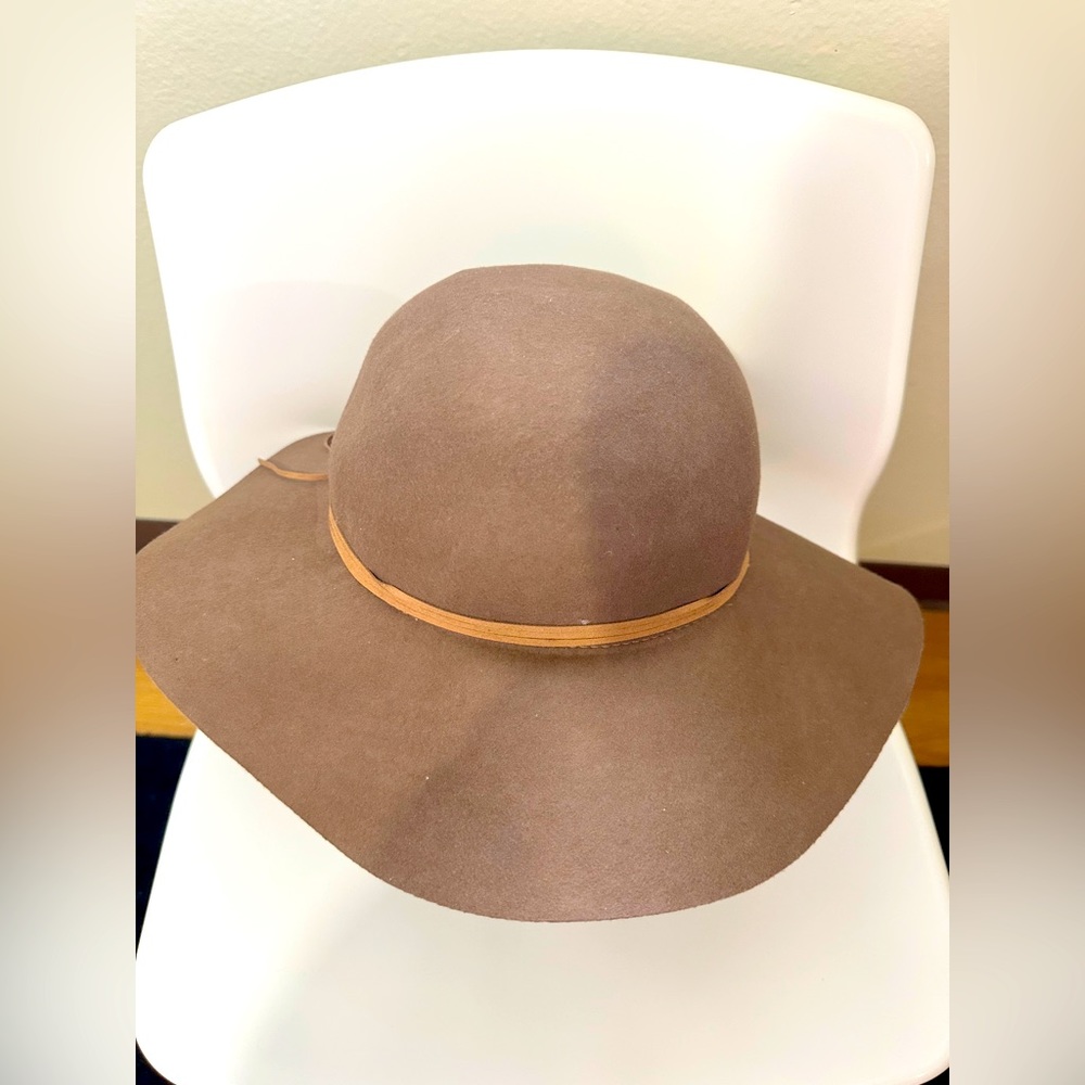 Nine West felted wool hat